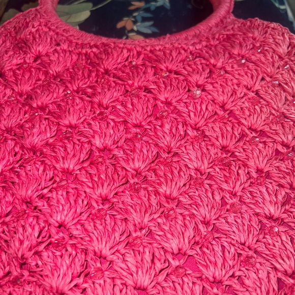 Bright pink beaded purse - Picture 3 of 3